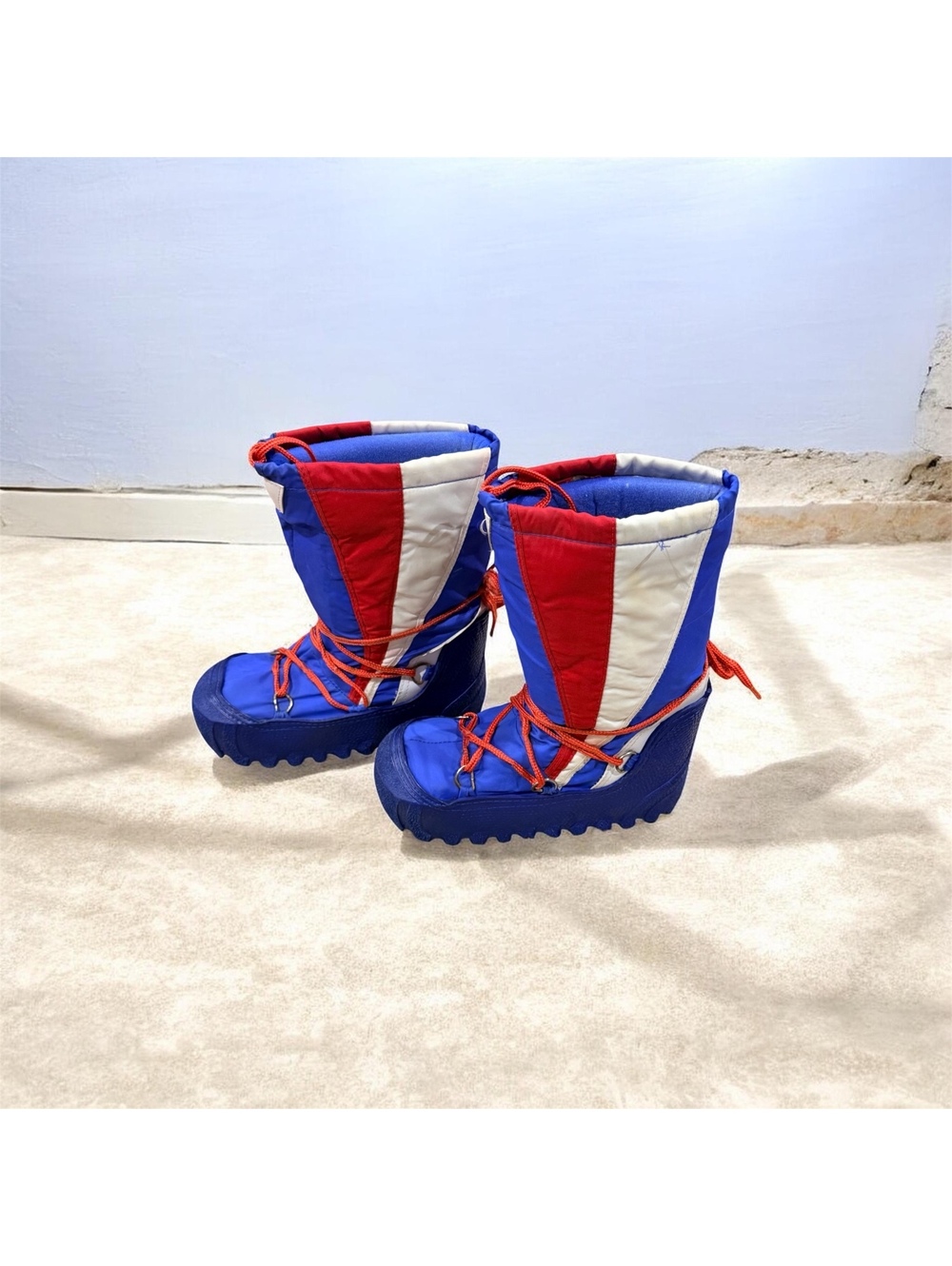 Vintage 1980’s Colorblock Lace Up Snow Boots Sz 7